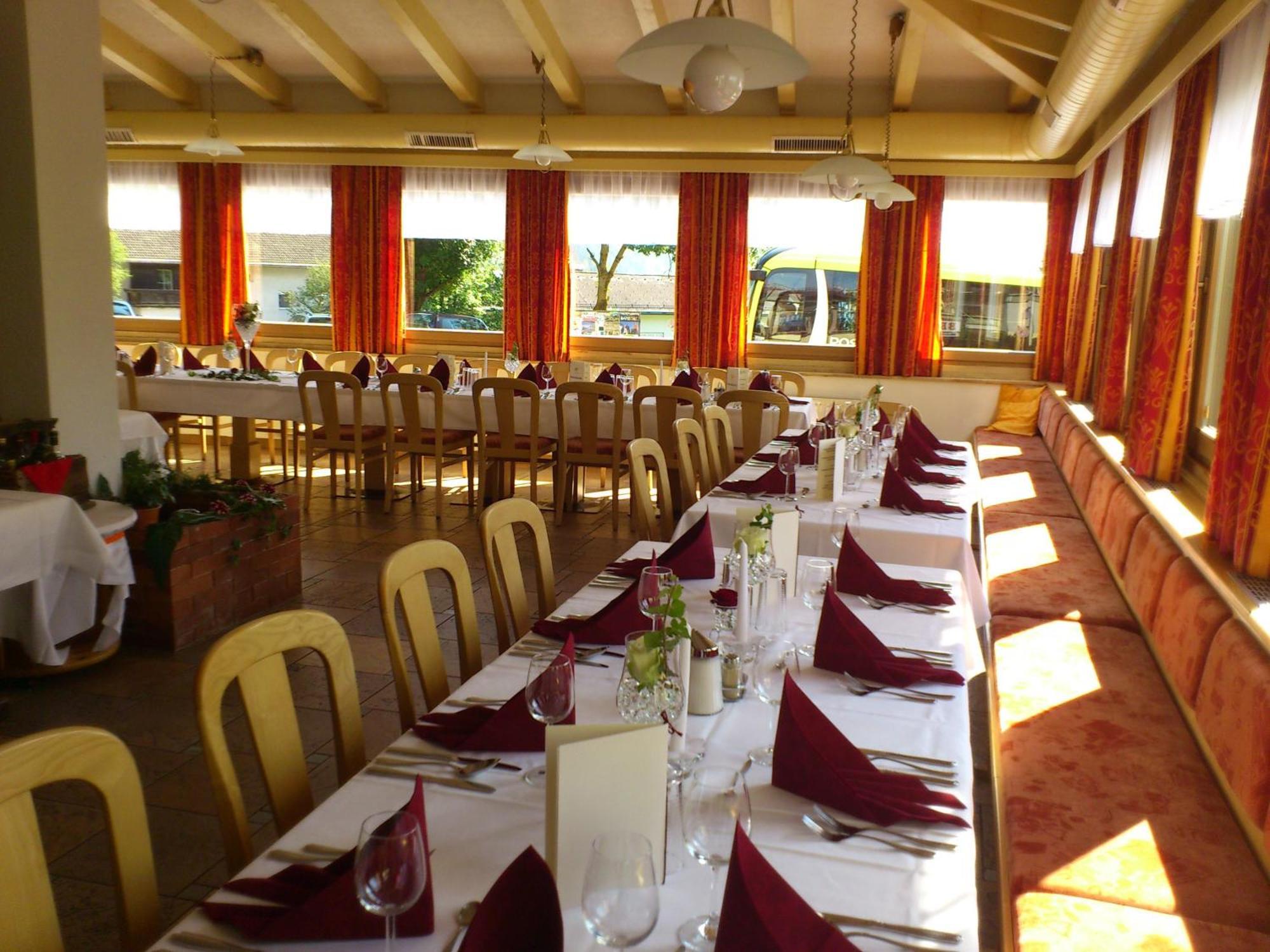 מטרי אין אוסטירול Hotel Hohe Tauern מראה חיצוני תמונה